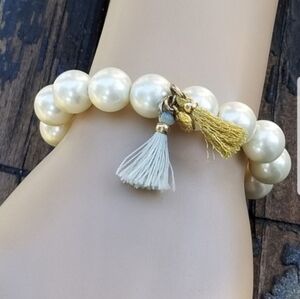 J.CREW RETIRED FAUX PEARL & TASSEL STRETCH BRACELET